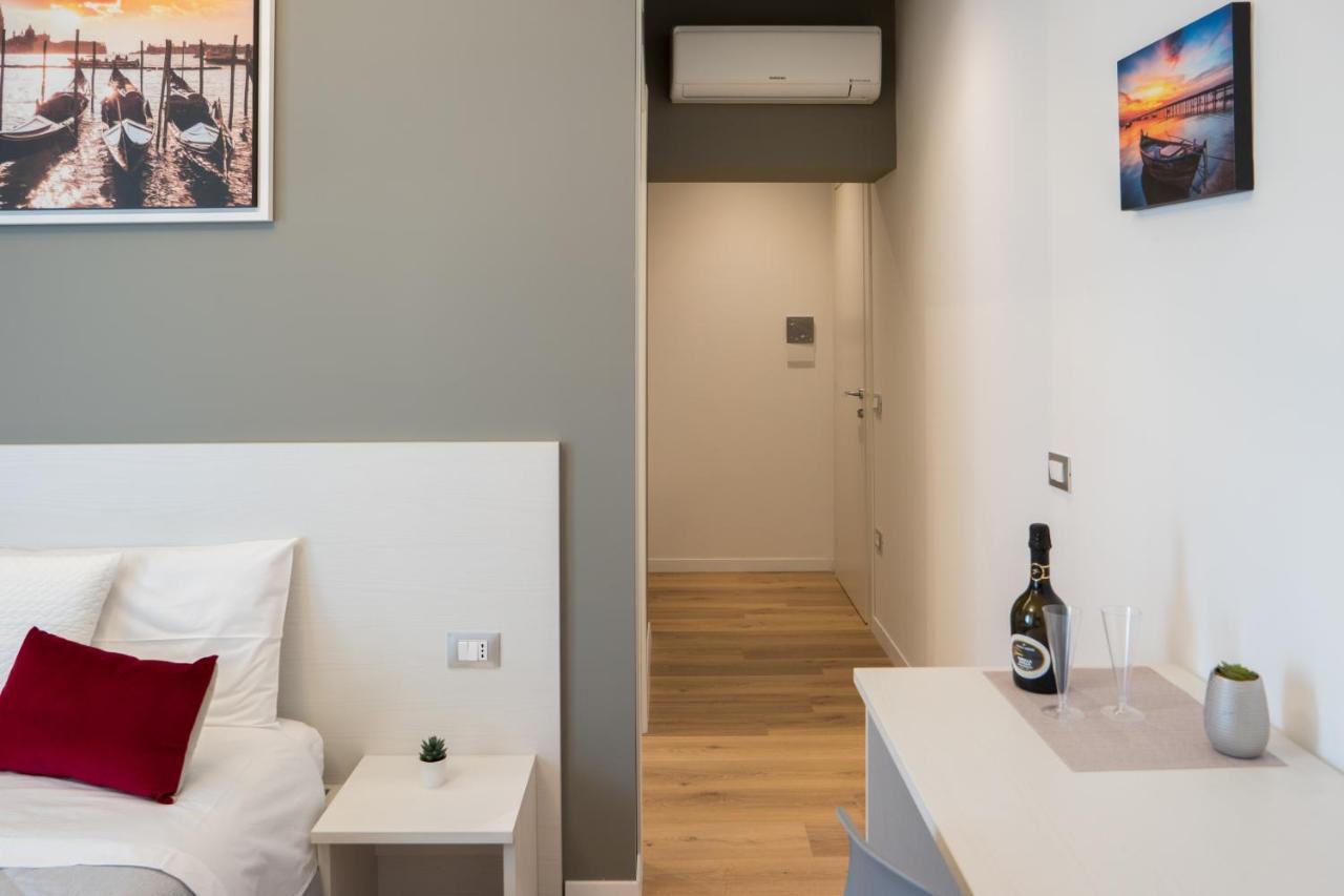 Venice Rooms Mestre Buitenkant foto